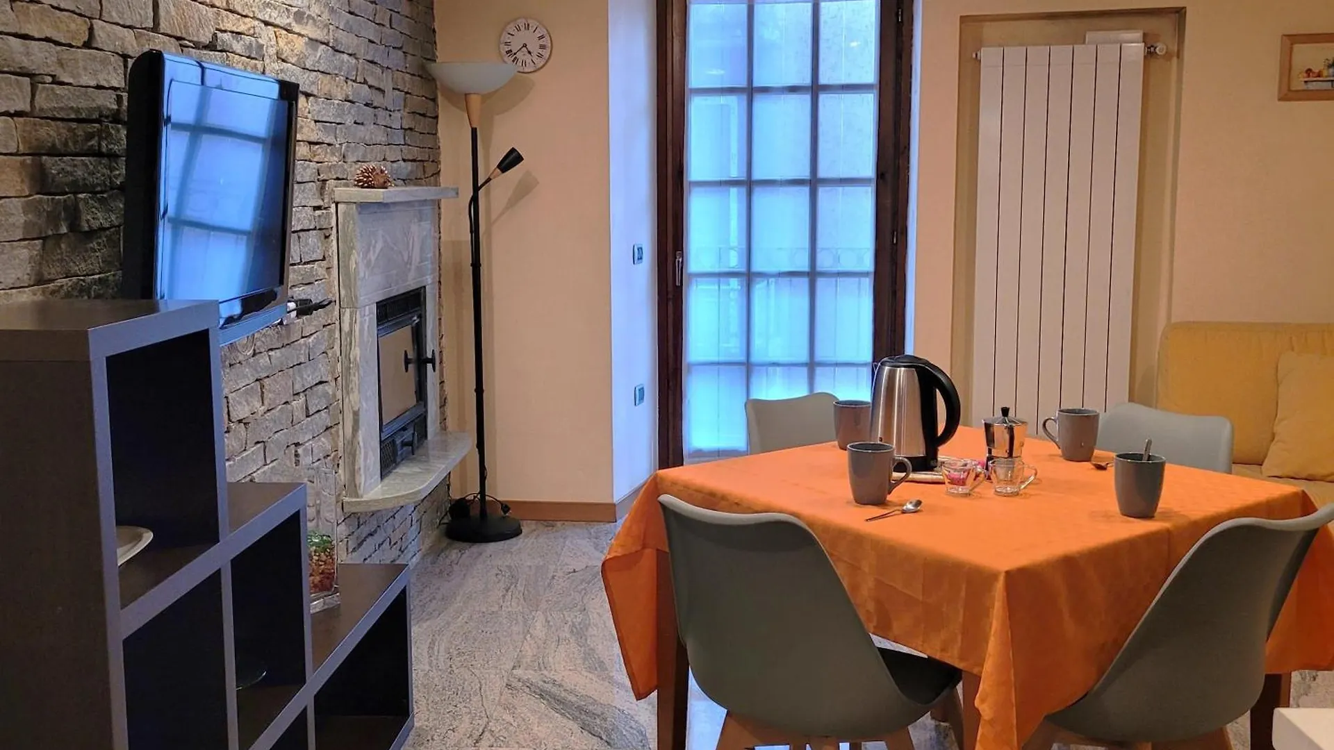 Il Cortiletto Mountain Lake Iseo Hospitality Коста Вольпино Дом отдыха
