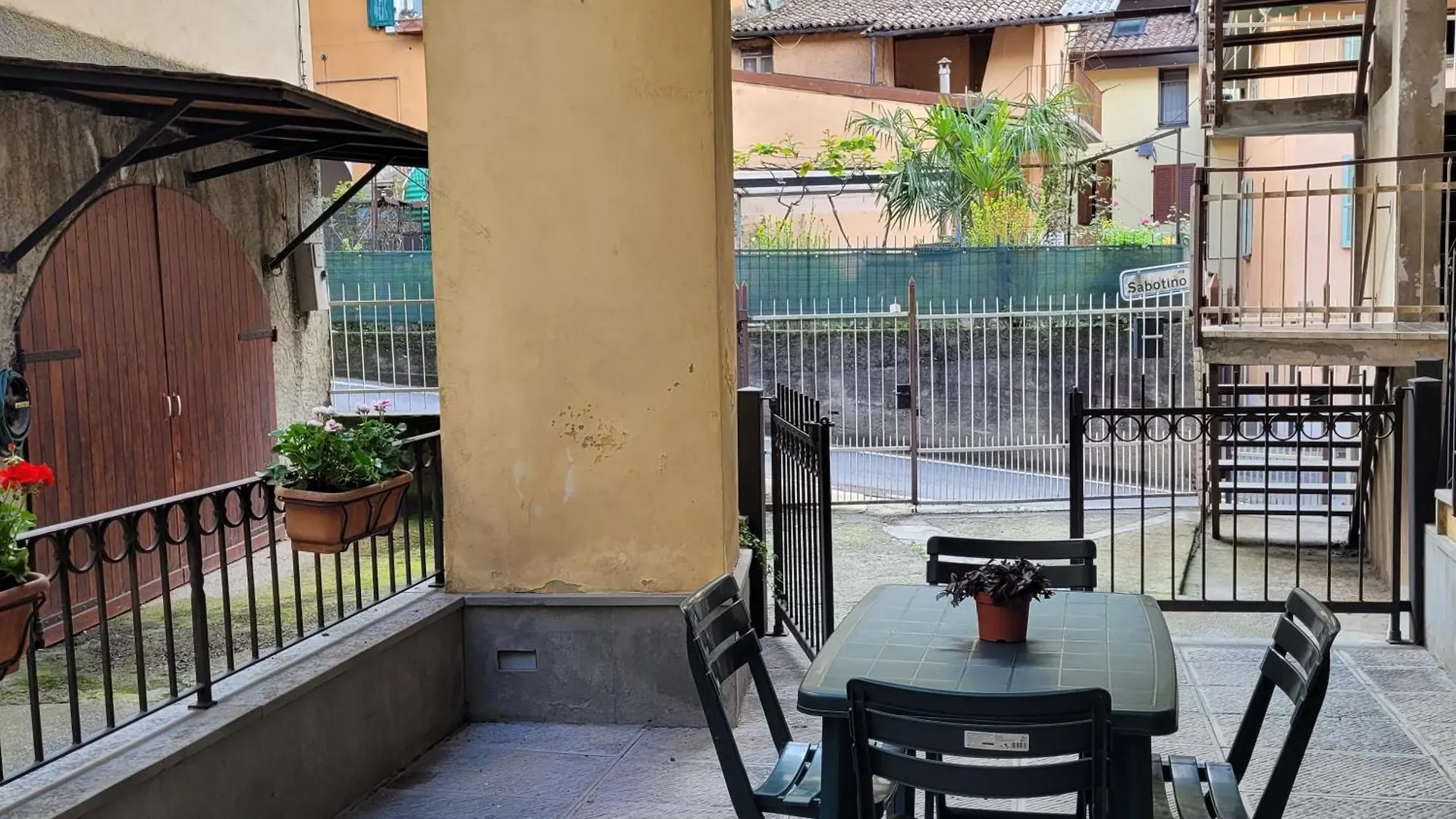 Il Cortiletto Mountain Lake Iseo Hospitality Costa Volpino Tatil Evi